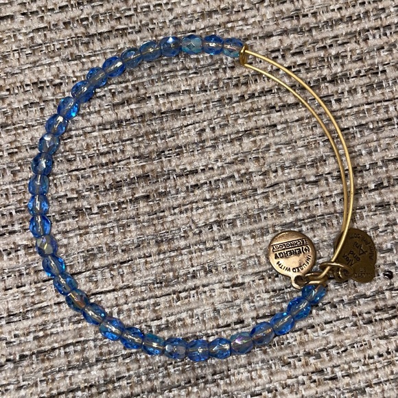 ALEX AND ANI positive energy collection - Picture 4 of 4